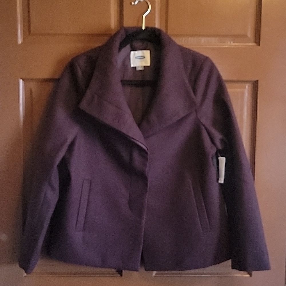 Old Navy- Plum Colored Poly /Rayon Collared Button  Down Front Jkt. NWT. Size M